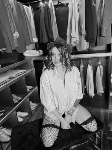 Моника фото 9