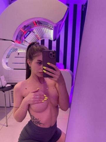 Симона Карие глаза фото 2